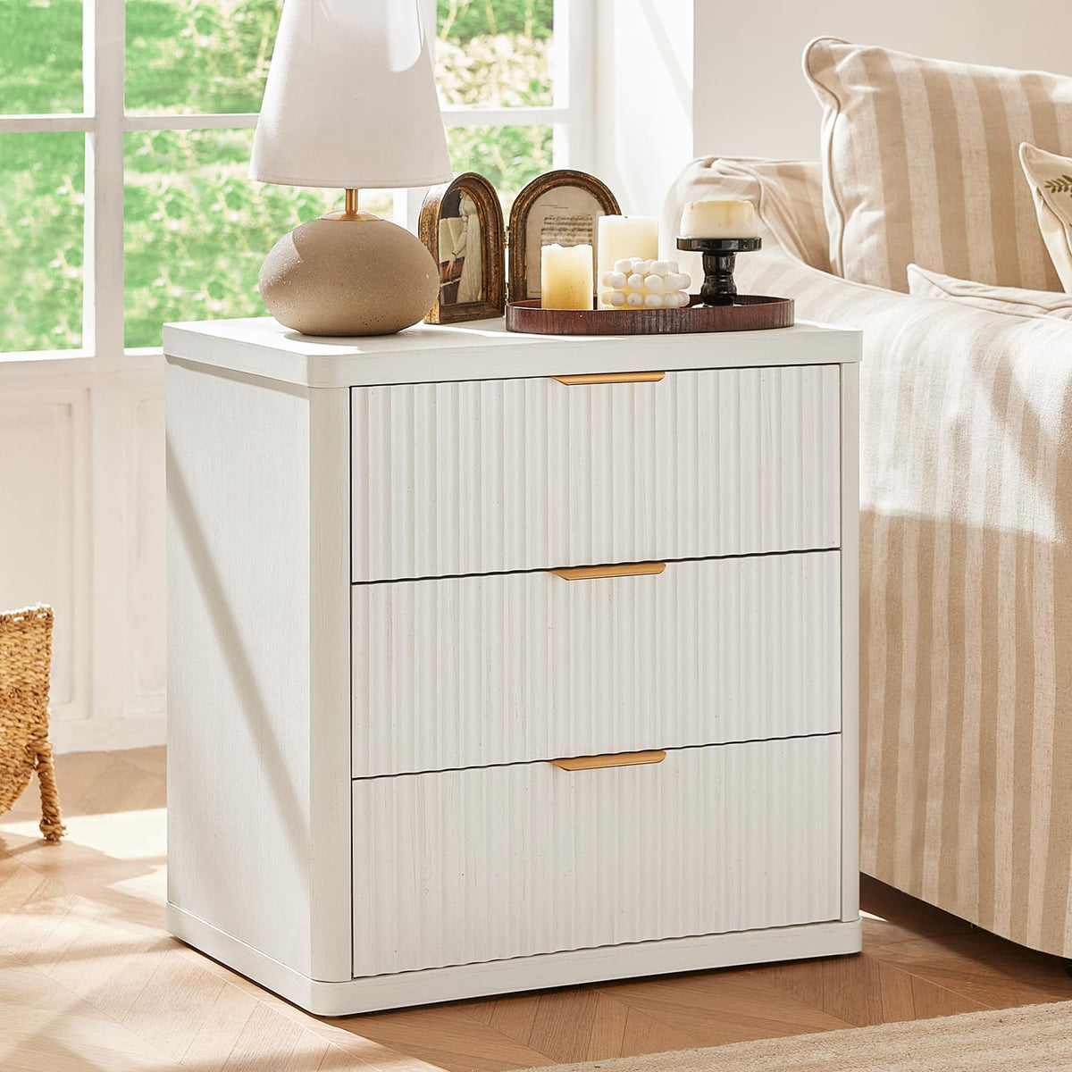 LEYAOYAO Fluted Three-Drawer Nightstand