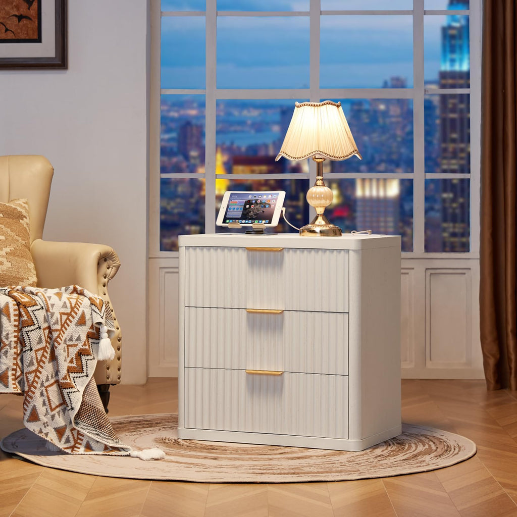 LEYAOYAO Fluted Three-Drawer Nightstand
