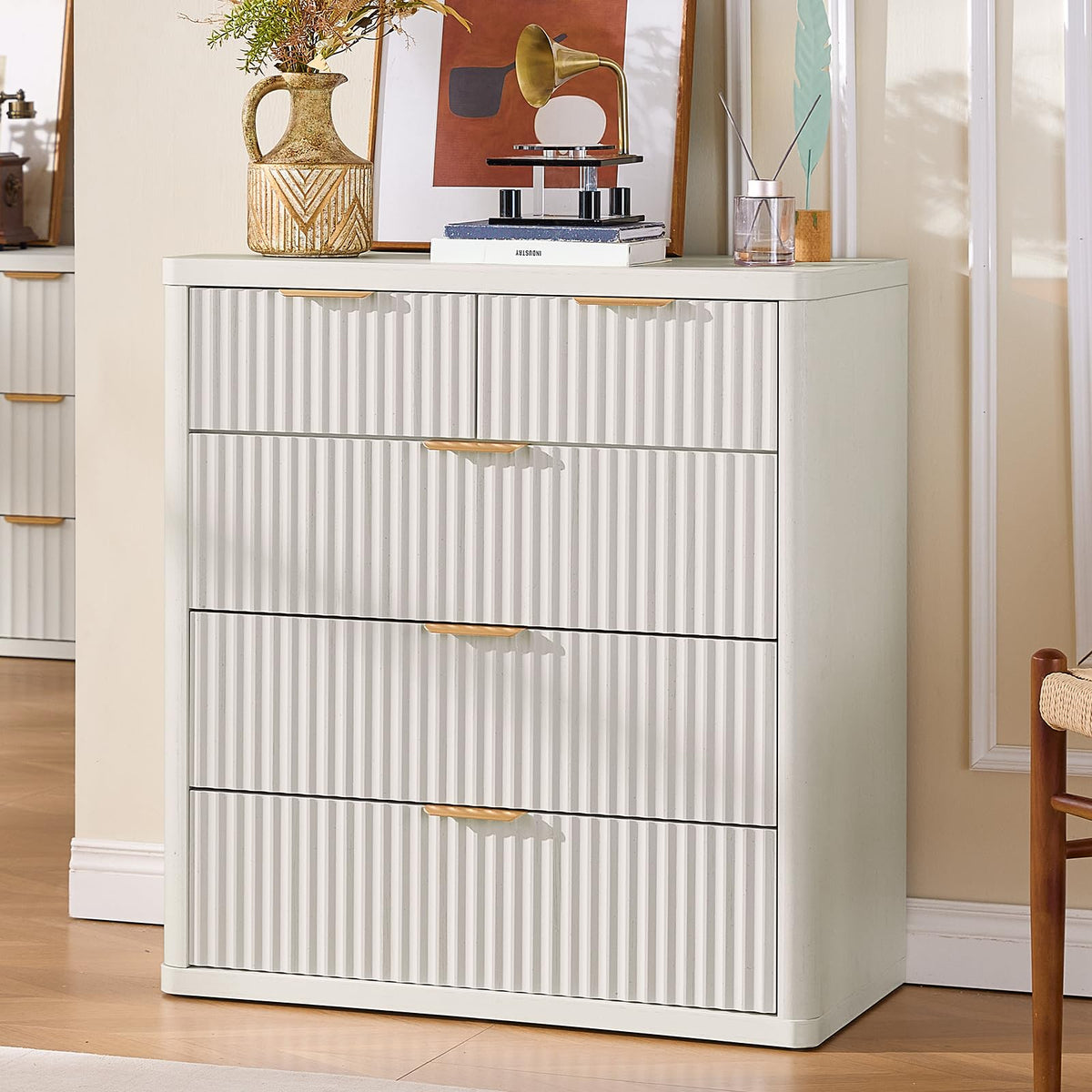 LEYAOYAO Fluted Three-Drawer Nightstand