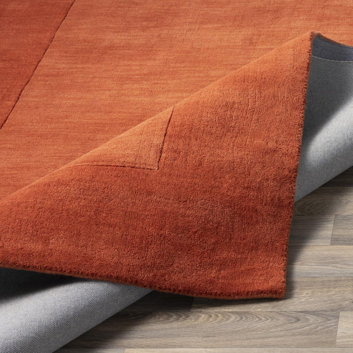 Casa Loom Hand-Tufted Wool Border Rug