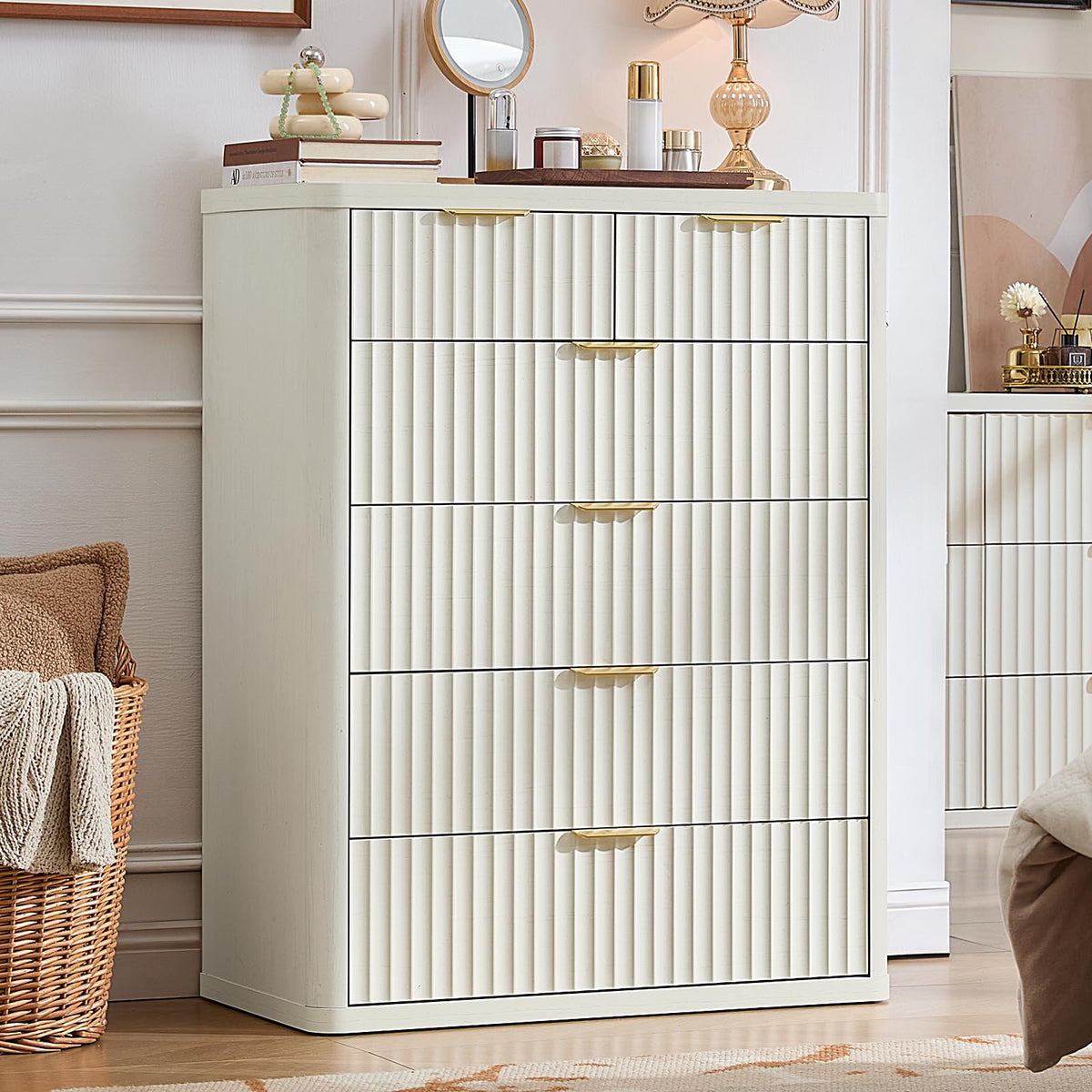 LEYAOYAO Fluted Three-Drawer Nightstand
