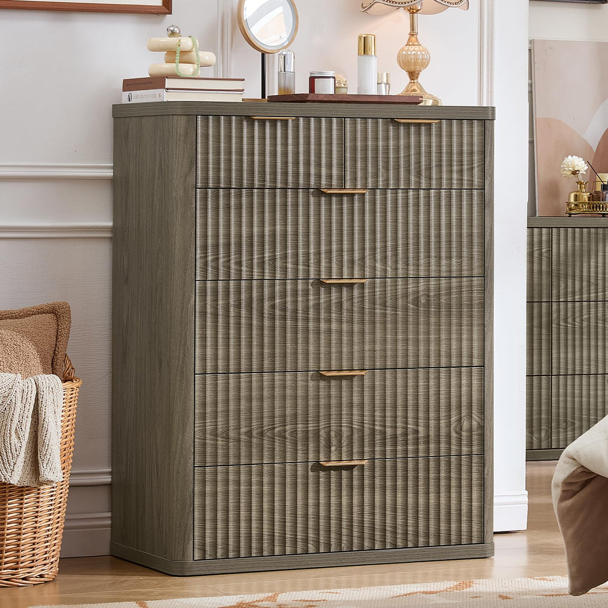 LEYAOYAO Fluted Three-Drawer Nightstand