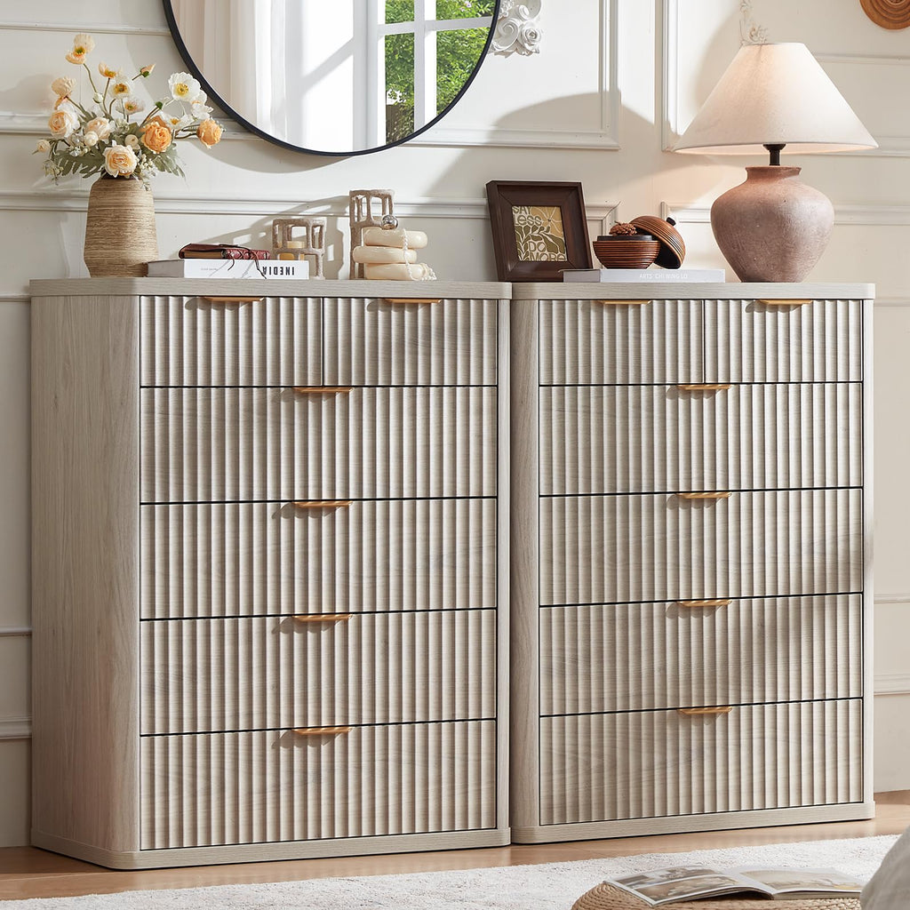 LEYAOYAO Fluted Three-Drawer Nightstand