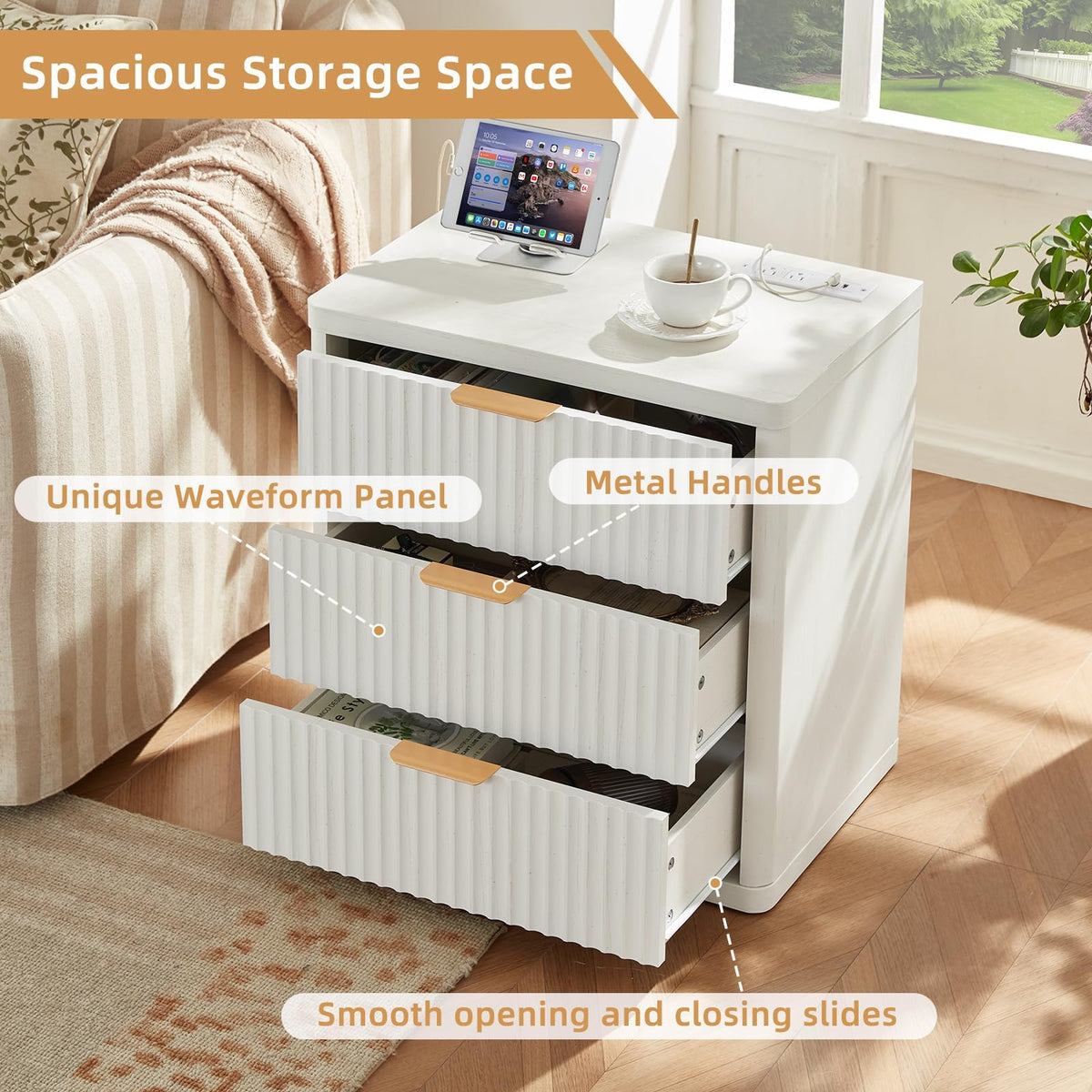 LEYAOYAO Fluted Three-Drawer Nightstand