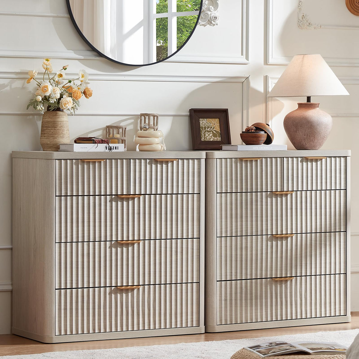 LEYAOYAO Fluted Three-Drawer Nightstand