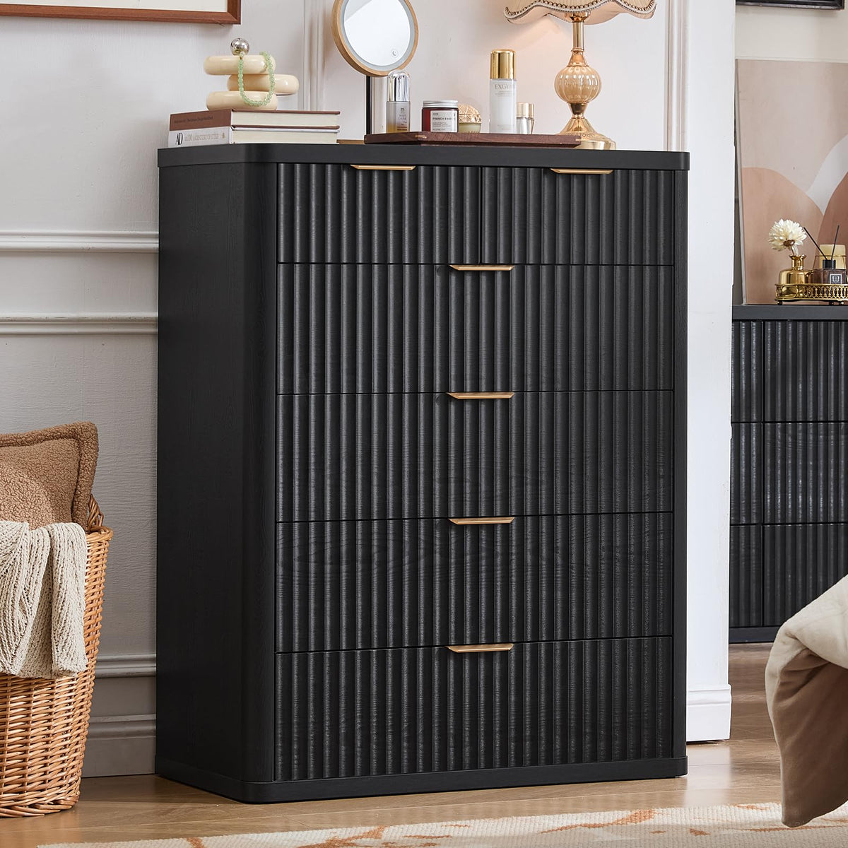 LEYAOYAO Fluted Three-Drawer Nightstand